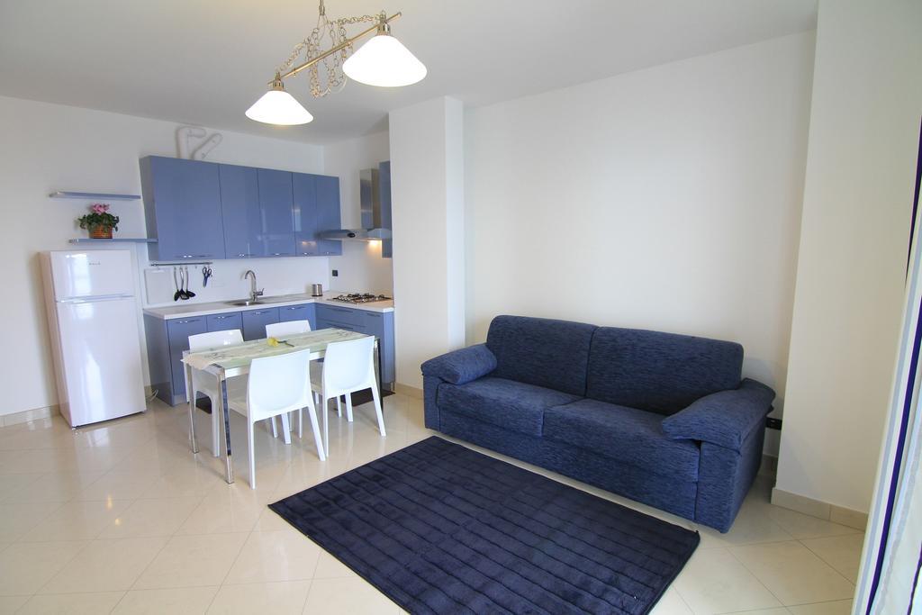 דירות ריווה ליגורה Residenza Marina חדר תמונה